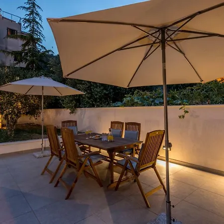 2nightstudios Gasthof 4*