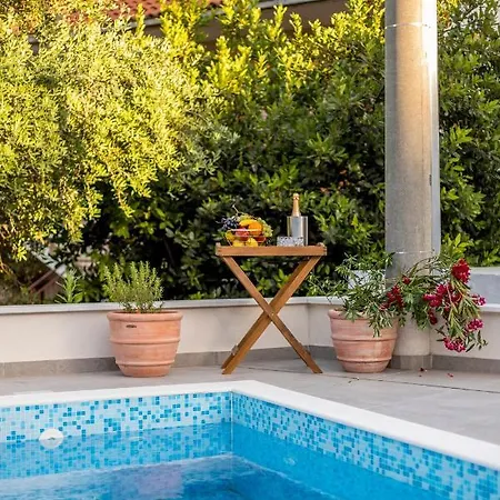 2nightstudios Gasthof Split