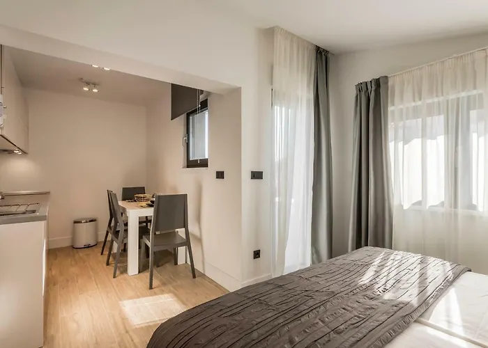 2nightstudios בית הארחה ספליט