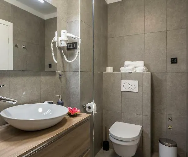 2nightstudios Pensjonat 4*