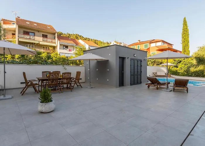 2nightstudios ספליט