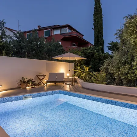 Pensión 2nightstudios 4*