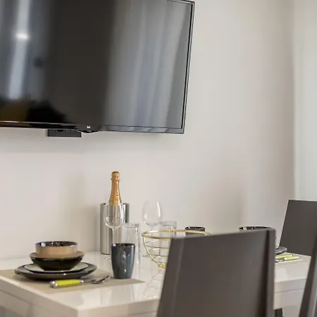 게스트하우스 2nightstudios 4*