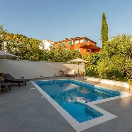 2nightstudios 4* 스플리트