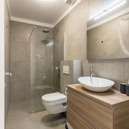 2nightstudios Pensión