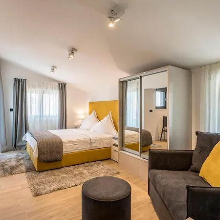 2nightstudios Pensionat Split