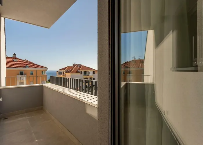 2nightstudios 4* Split