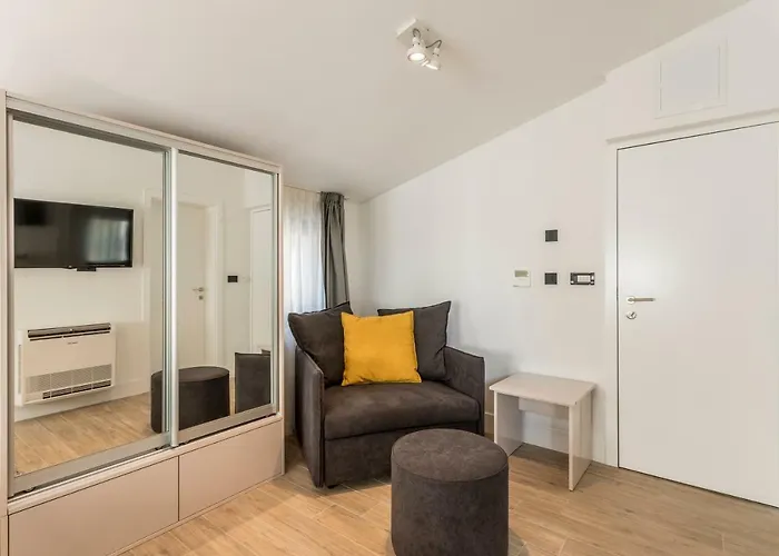 2nightstudios Gæstehus 4*